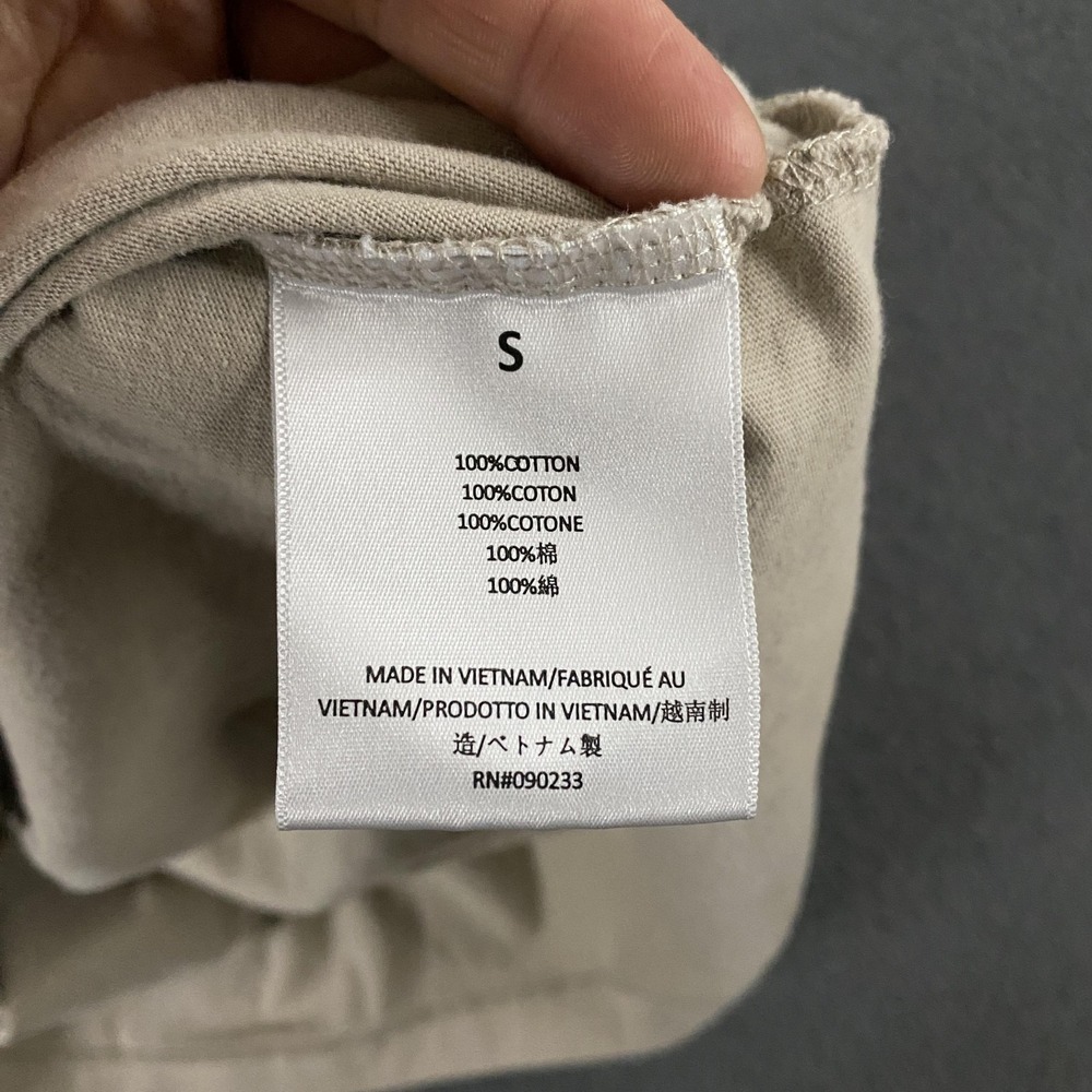 Fear Of God Essentials T-Shirt Mens Small Beige Relaxed Fit Logo Tee Crewneck - Picture 5 of 11